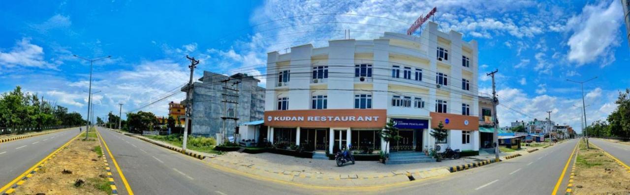 OYO 317 Hotel Peaceland Rummindei Exterior foto